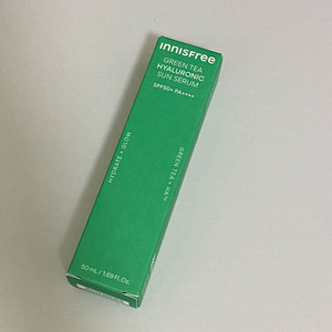 이니스프리 그린티 히알루론산 진정수분 선세럼 SPF50