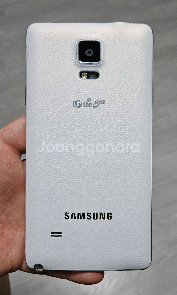 갤럭시 노트4 화이트 32GB 싸게 팝니다.--2