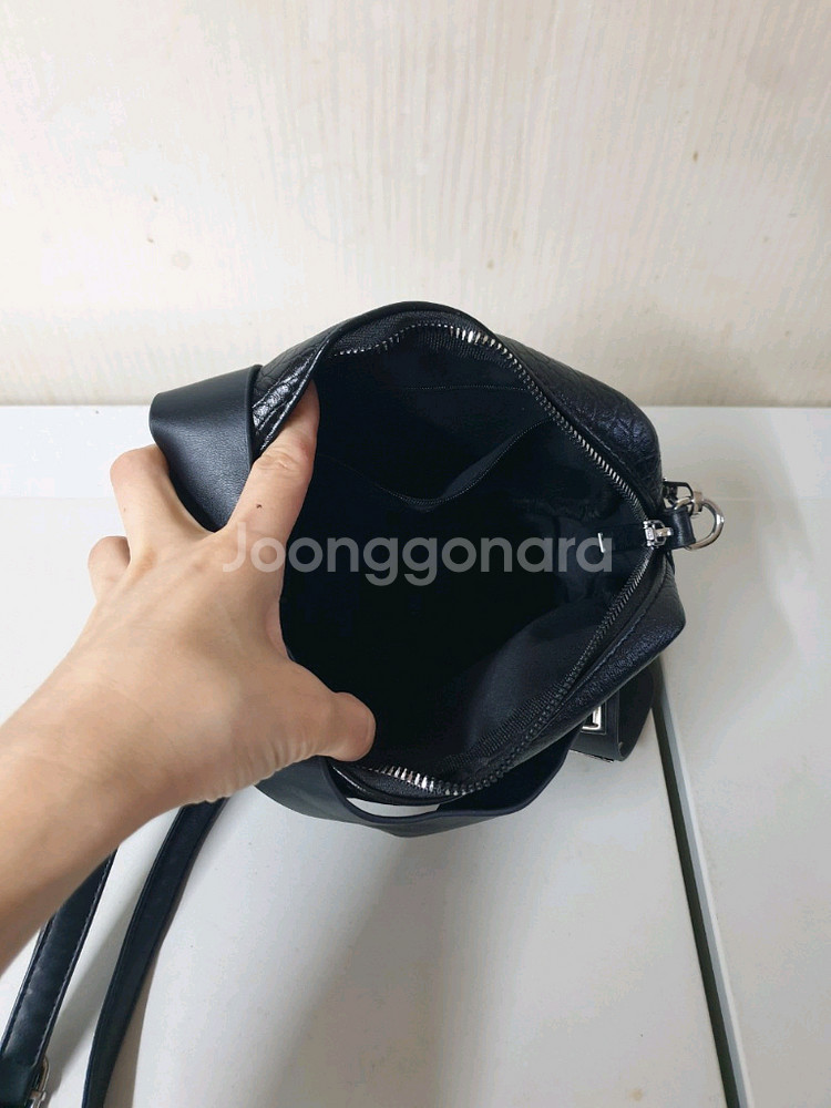 크로스백 가방 블랙크로스백--2