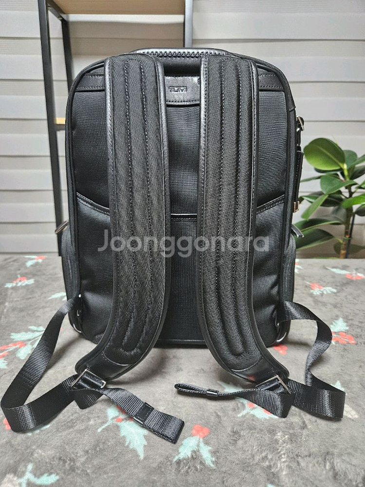 [FREE] 투미 어리베 로건 로간 비즈니스 백팩 블랙--4