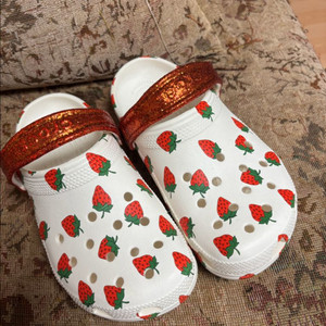 딸기크록스.사이즈J3