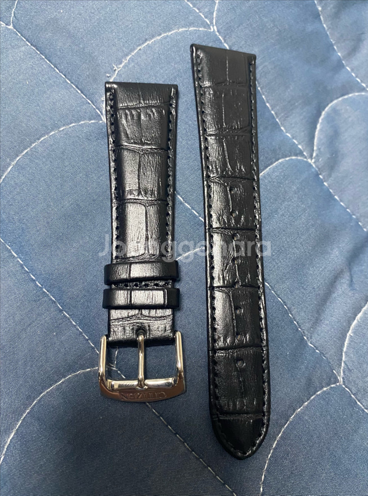 시티즌 정품 가죽 스트랩 블랙 22mm 싸게 팝니다.--0
