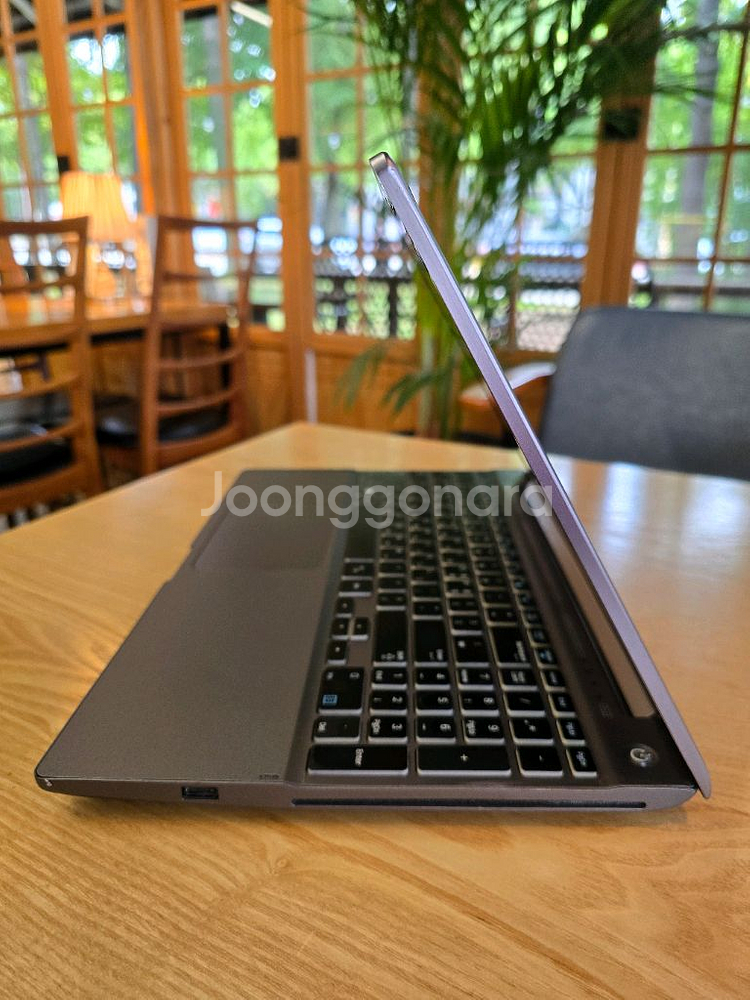 삼성 고성능 i7 사무/게임용 노트북(램12GB)--4