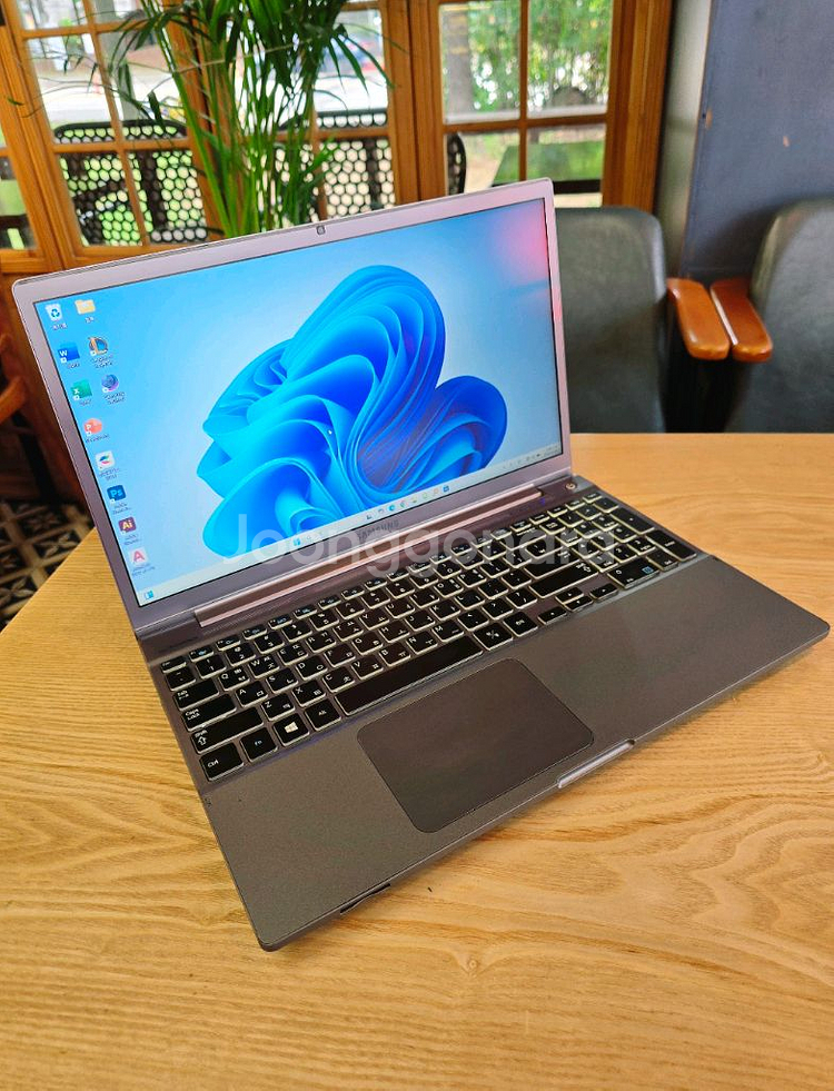 삼성 고성능 i7 사무/게임용 노트북(램12GB)--6