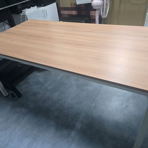 두닷 책상 1600 1400 판매합니다.