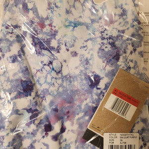 나이키 플로럴블리스 블루베리28 레이서백 로우컷