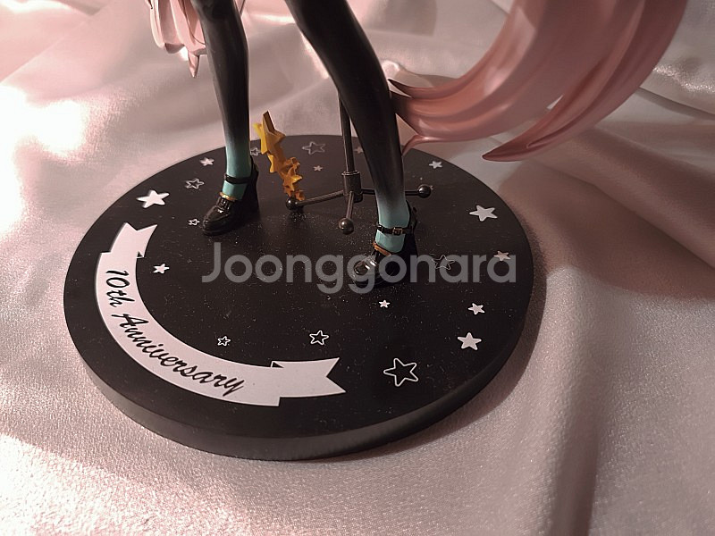 보컬로이드 하츠네 미쿠 10주년 한정 피규어--4