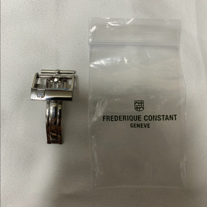 프레드릭콘스탄트 일자형 디버클 18mm 싸게 팝니다.