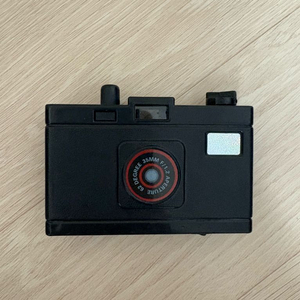 카메라 모양 물총