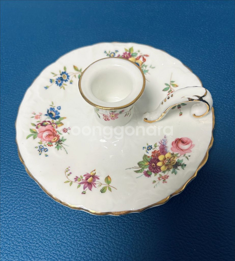 빈티지 해머슬리의 하워드 스프레이 패턴 캔들 홀더--0