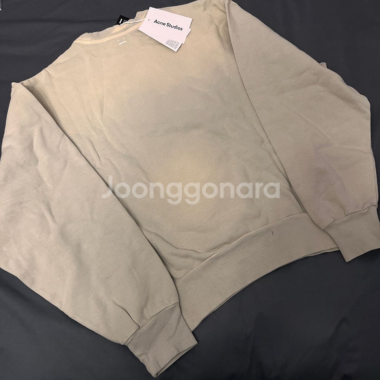 아크네 피아 오버핏 맨투맨 더스티 그린 XS M--2