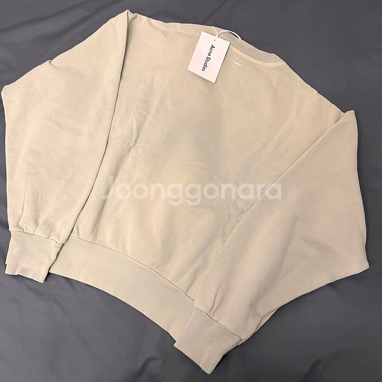 아크네 피아 오버핏 맨투맨 더스티 그린 XS M--7