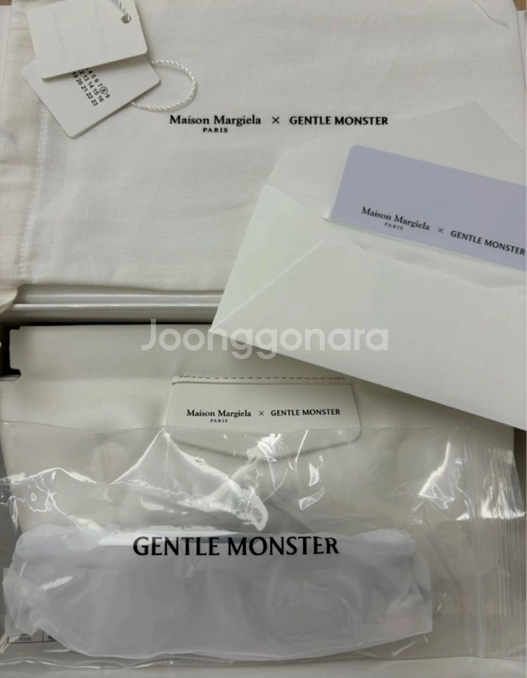 젠틀몬스터 마르지엘라 MM116 C1 반투명 클리어--1