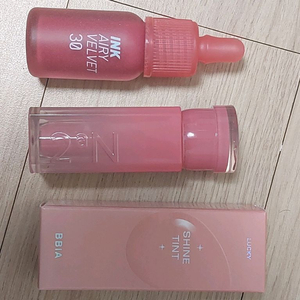 거의 새상품인 틴트