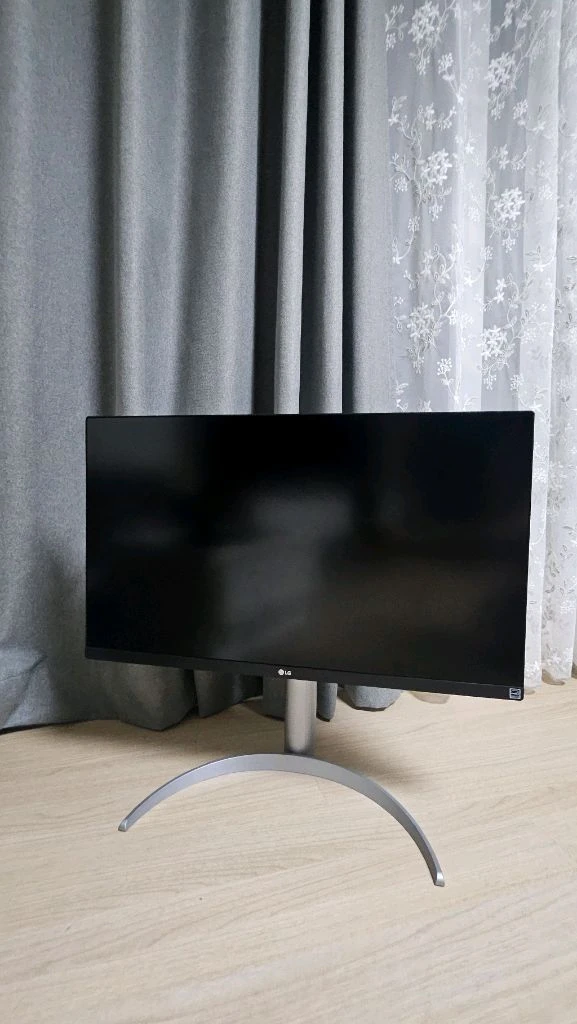 LG 27UP850N 4K 27인치 모니터 판매합니다 - 안심되는 중고거래