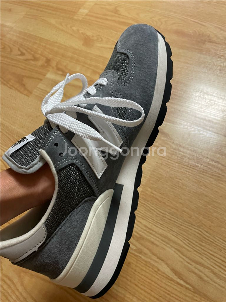 뉴발란스 990v1 그레이 화이트(275)--1