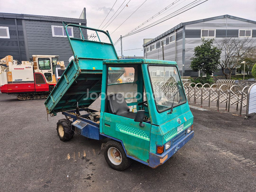 4륜 운반기 Toyota Movan 덤프 트럭--4
