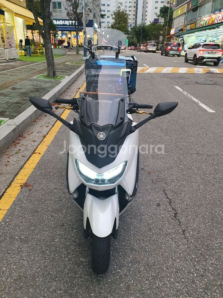 22년식 nmax125 저렴히 팝니다--2