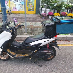 22년식 nmax125 저렴히 팝니다