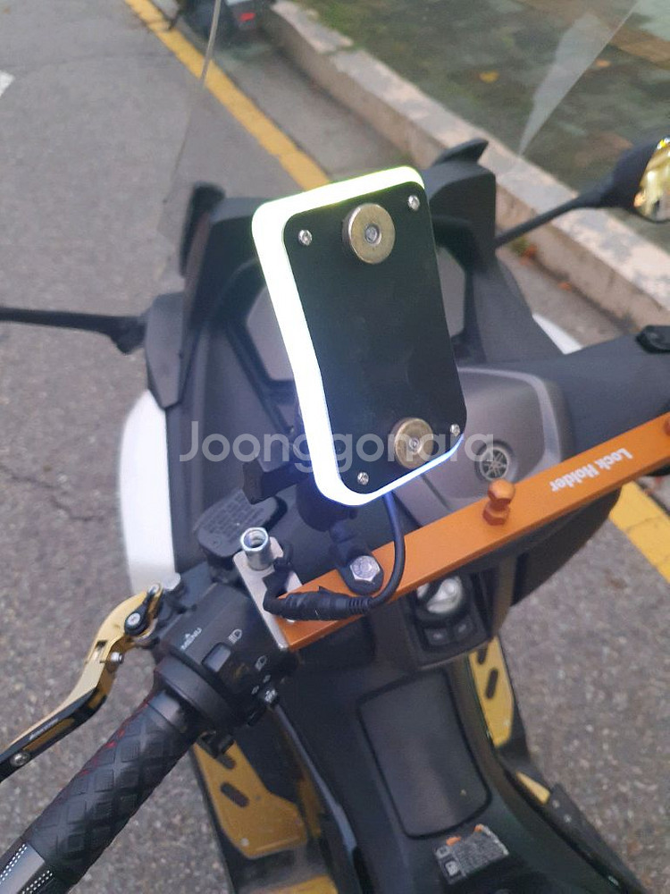 22년식 nmax125 저렴히 팝니다--4