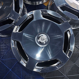 벤츠 GLS마이바흐 680 커스텀포지드 23인치 신품휠