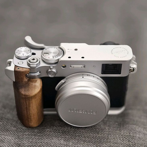 후지 정품 X100vi 신동급 판매. 추가 구성품 판매