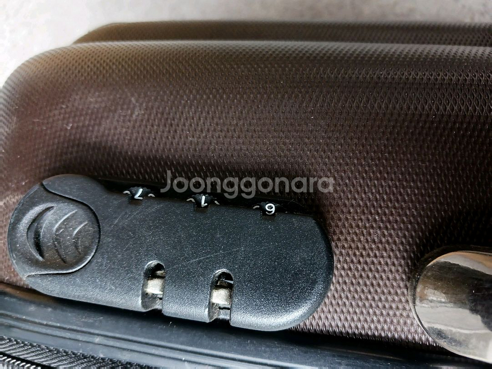 브라운 기내용 4바퀴 하드 캐리어 21인피--2