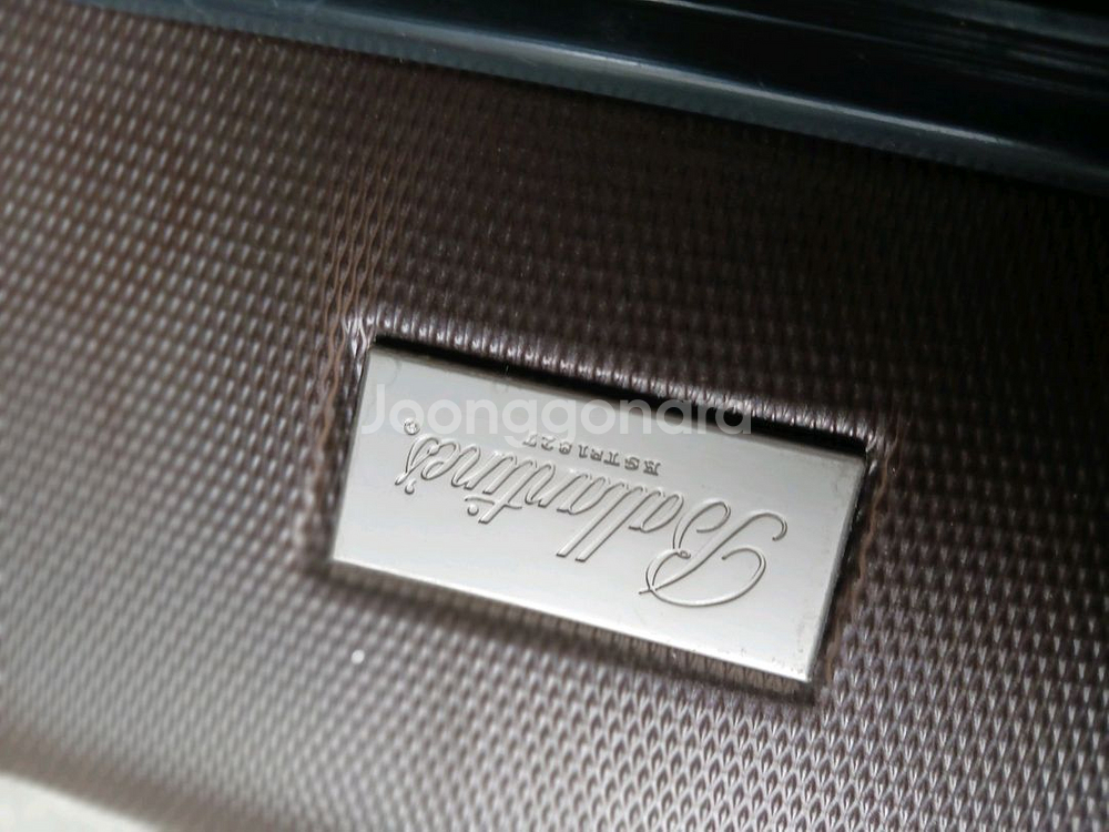 브라운 기내용 4바퀴 하드 캐리어 21인피--1