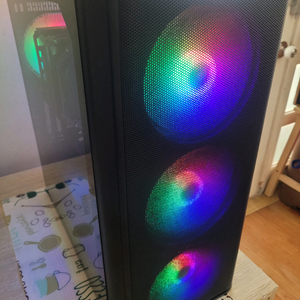 인텔 13700K 32G RTX3060TI 신품급 본체