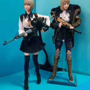 캐서린 린 덴지 피규어 기타 팝니다.