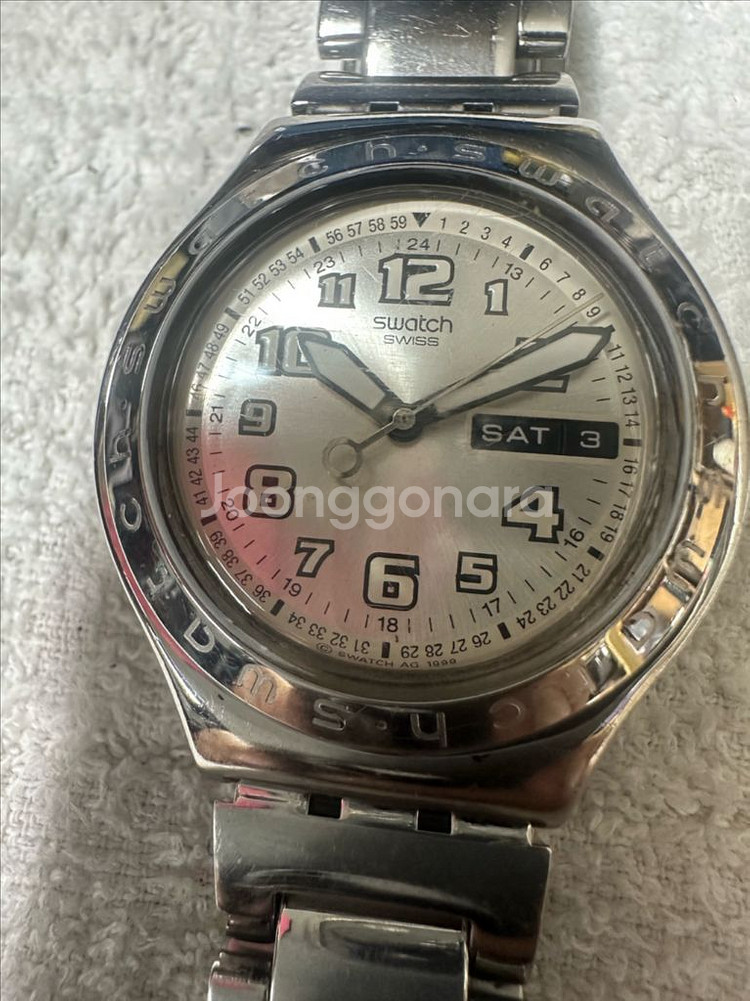 스와치 아이러니 메탈 빈티지 시계 판매합니다--2