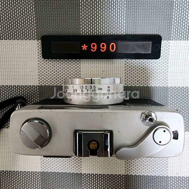 코니카 C 35 플래시매틱 필름카메라 실버바디--1