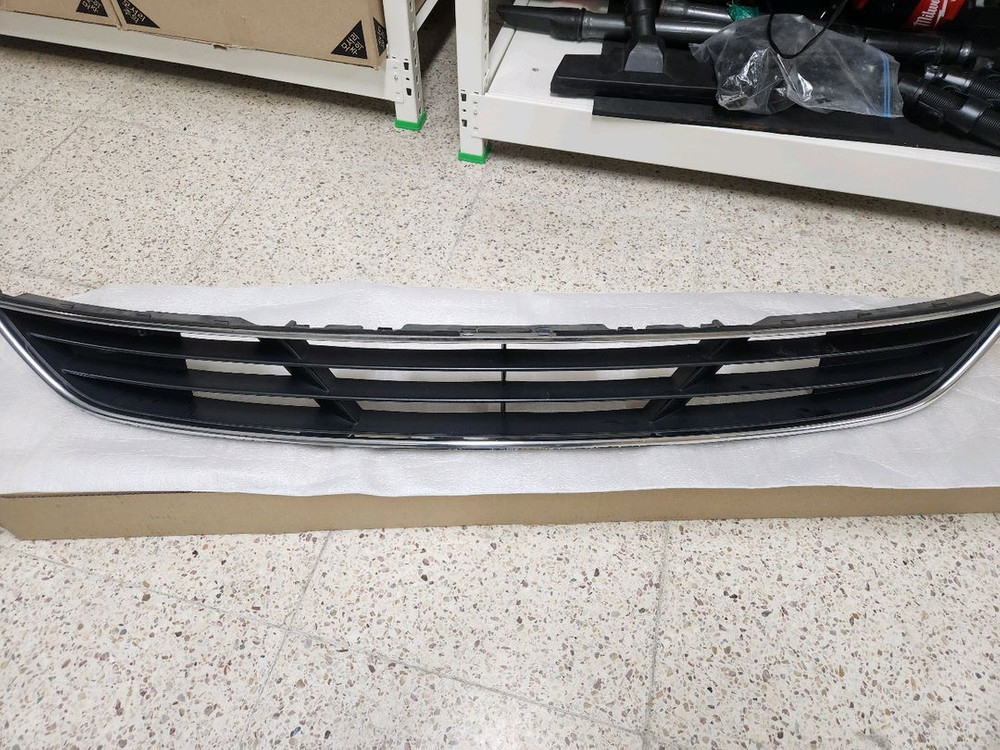 제네시스BH 앞범퍼 하단 그릴 이미지