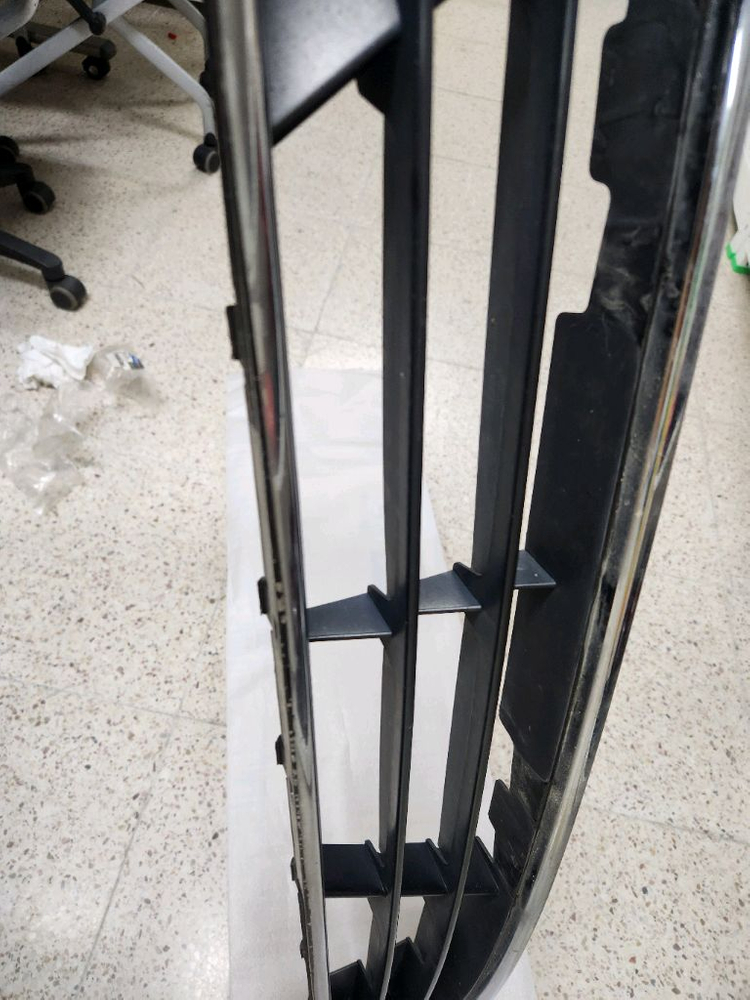 제네시스BH 앞범퍼 하단 그릴 이미지