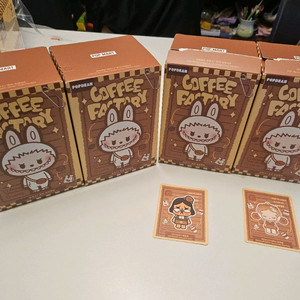 팝마트 라부부 스컬판다 크라이베이비 커피공장