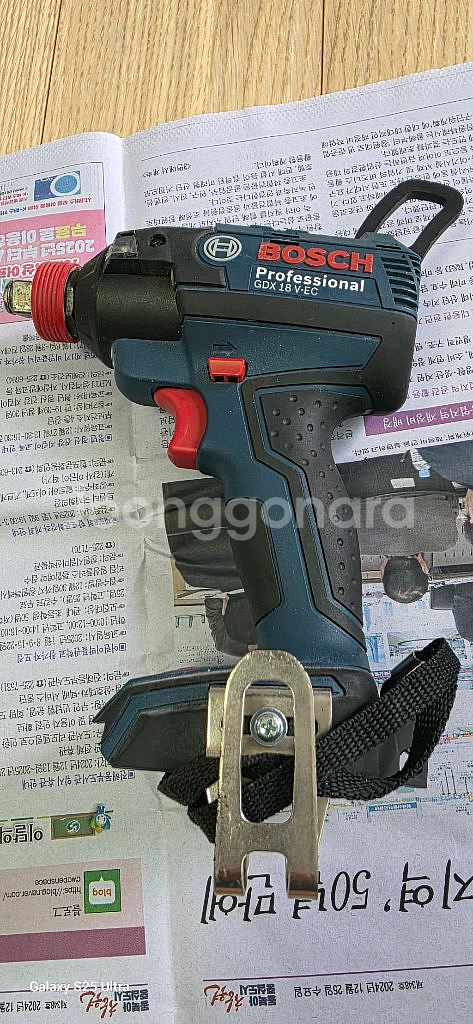 보쉬 임펙 드라이버,렌치겸용 gdx18v ec--0