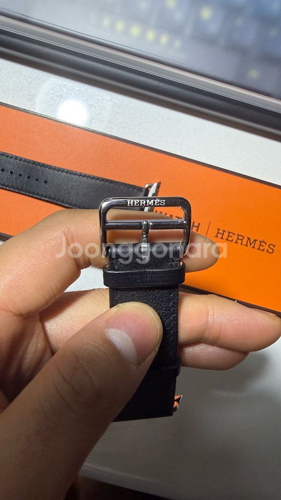 애플워치 에르메스 누아 싱글투어 46mm 팝니다.--2