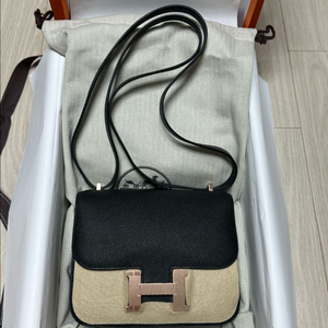 새상품 에르메스 콘스탄스 미니(18) 블랙 W각인