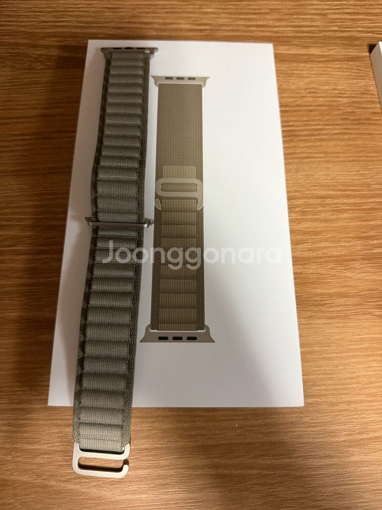 애플워치 알파인루프 정품 (올리브 M) 거의 새제품 판--0