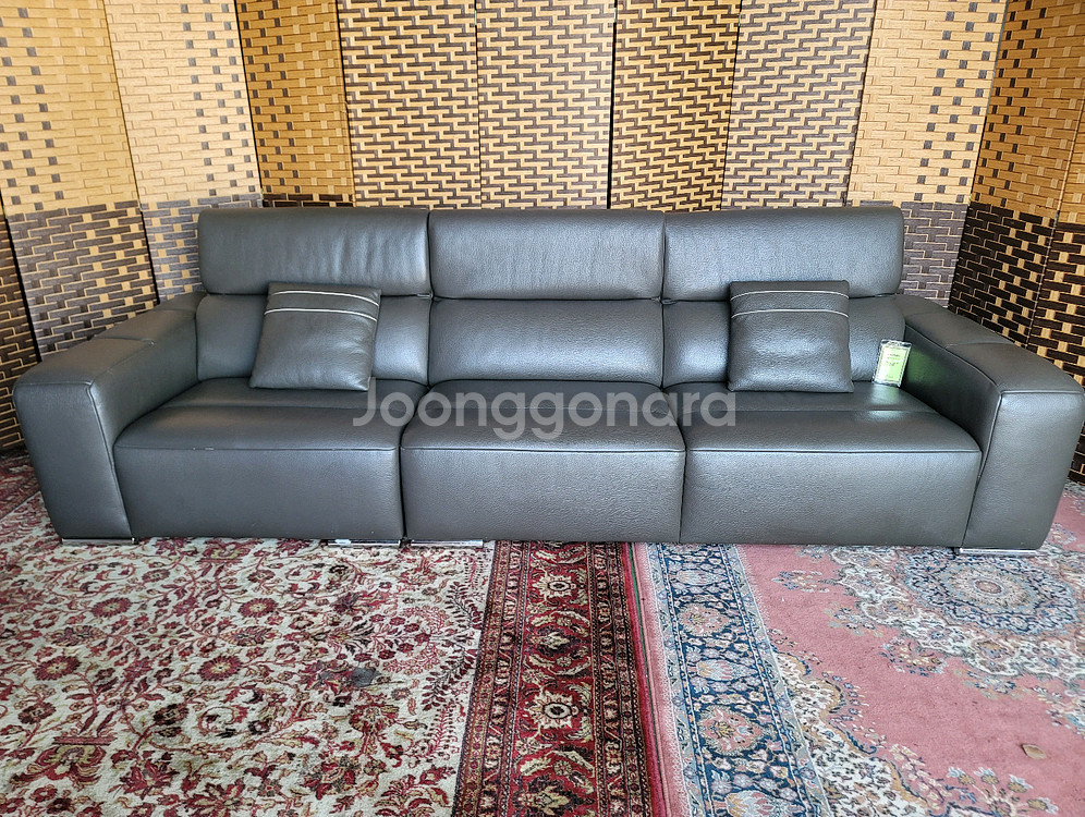 *JAKOMO*자코모*보스*슈렁큰*SS급* 소파--3