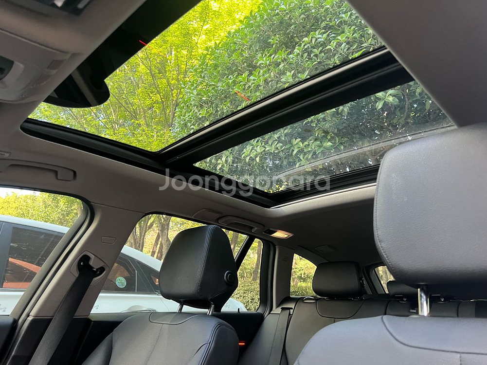 BMW320D 투어링 12년식. 판매--6