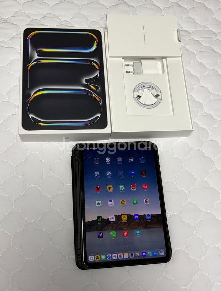 아이패드 프로11인치 M4칩 512GB + 정품악세사리--0