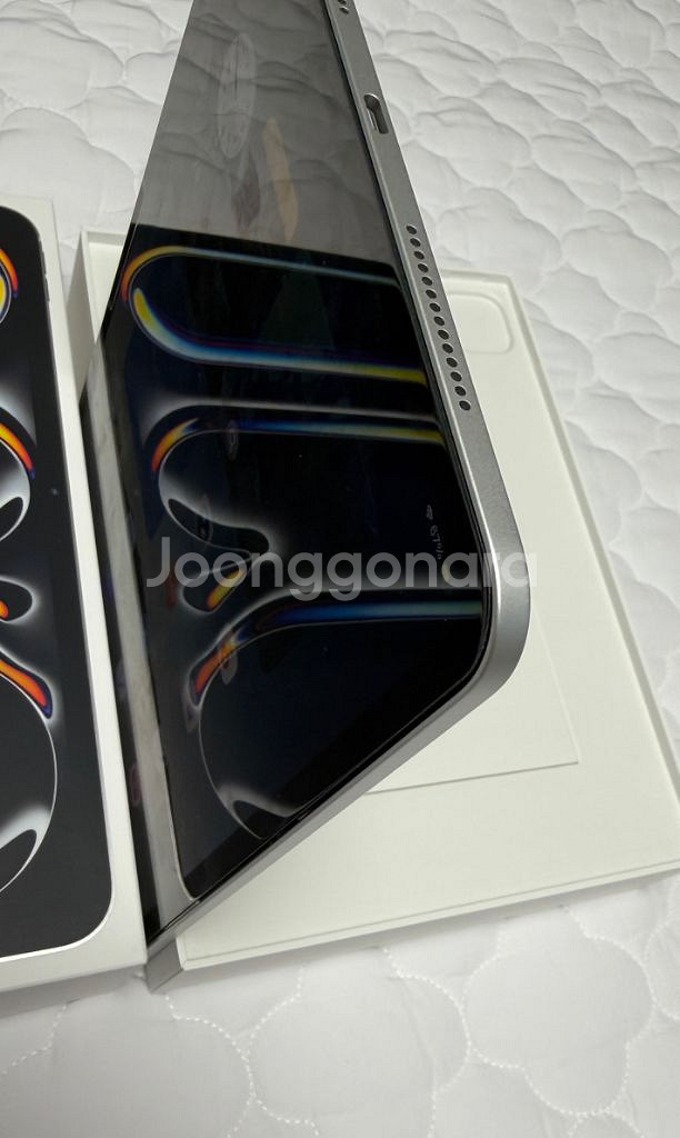 아이패드 프로11인치 M4칩 512GB + 정품악세사리--9