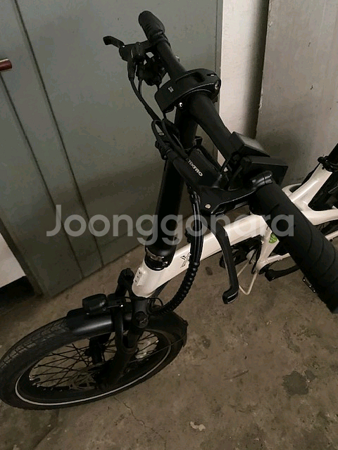 24년식 퀄리엑스트론 프로 20인치 팝니다--3
