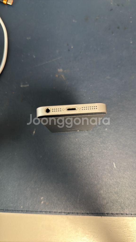 아이폰 SE1 **공식 리퍼 제품** 판매합니다.--5