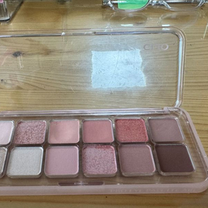 클리오 프로아이팔레트 9호