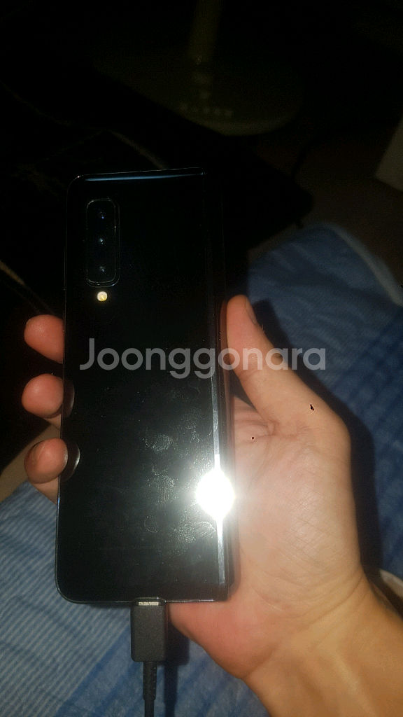 갤럭시 z폴드1 팝니다--1