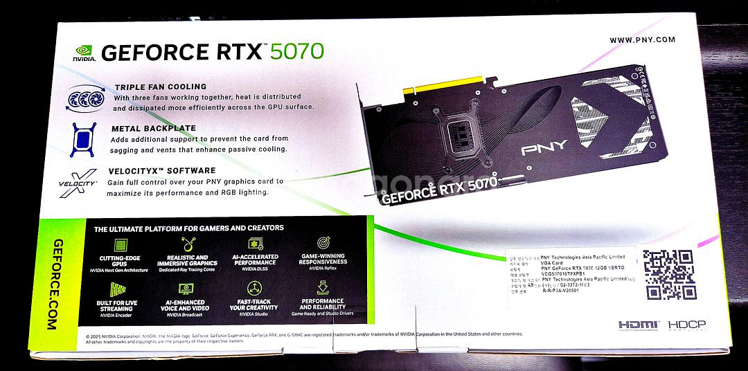 PNY RTX5070 12GB 미개봉 신품 팝니다.--1