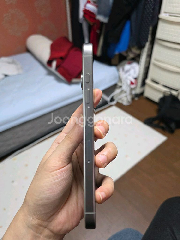 아이폰16프로 256GB 판매합니다--6