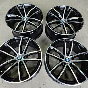 (판매) g30 bmw5시리즈 662m 18인치